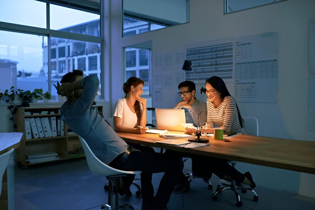 Content-Strategy-Meeting-with-team