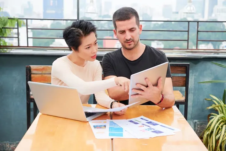 Performance Tracking and Reporting​